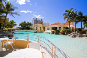 Chevron Renaissance - 3 Bedroom Apartments - Q Stay